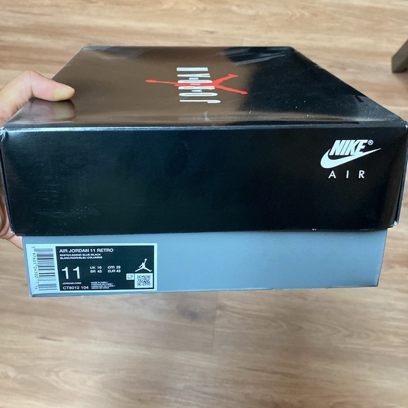 2024 Air Jordan 11 Retro “Legend Blue” - Picture 10 of 10